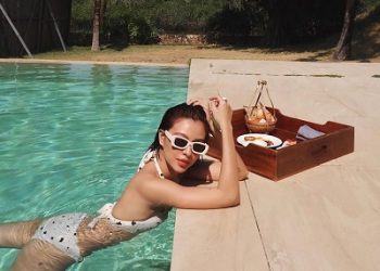 Tú Hảo tự tin diện bikini khoe body gợi cảm đón hè