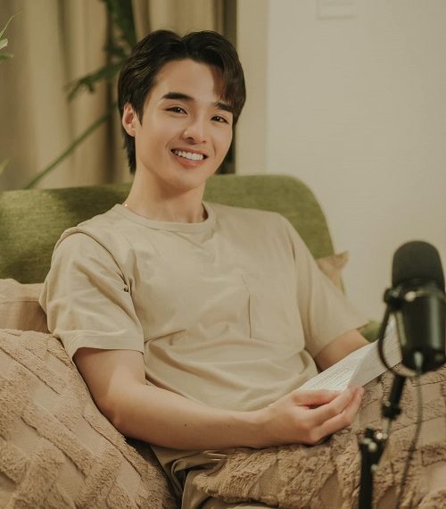 Tun Phạm gây bất ngờ khi debut làm ca sĩ