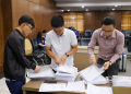 Giảng viên Đại học Luật TP.HCM tham gia coi thi tốt nghiệp THPT