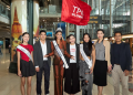 Á hậu Miss Cosmo 2024 – Mook Karnruethai Tassabut bắt đầu chuyến “homecoming” về quê nhà Thái Lan