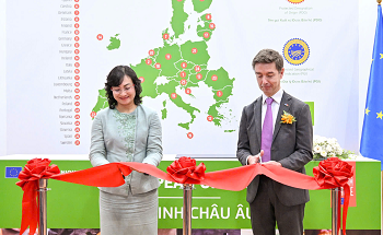 Khai mạc gian hàng của Liên minh châu Âu tại triển lãm Vietnam Foodexpo 2024