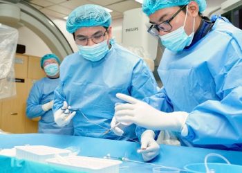 Bước tiến trong chẩn đoán bệnh tim mạch: sinh thiết nội mạc cơ tim tại BV Đại học Y Dược TP HCM