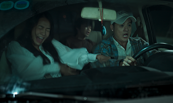 Dưới Đáy Hồ chính thức tung trailer hé lộ rêu ma quái và cuộc đối đầu song trùng mới lạ