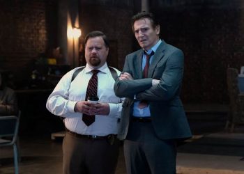 Liam Neeson “bung xõa” hết cỡ, quậy tung vũ trụ hài bựa trong trailer Họng Súng Vô Hình