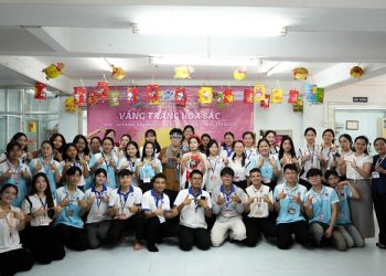Sinh viên quốc tế Trường ĐH Mở TP HCM đón trung thu qua chương Trình “Vầng Trăng Hòa Sắc”