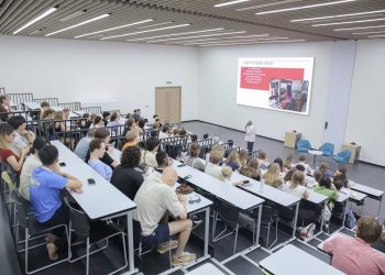 Đại học Văn Lang công bố phương án tuyển sinh 2026, bổ sung xét tuyển hồ sơ năng lực