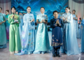 Nhà thiết kế Trần Thiện Khánh mở màn show áo dài “Hương ký ức” tại Huế